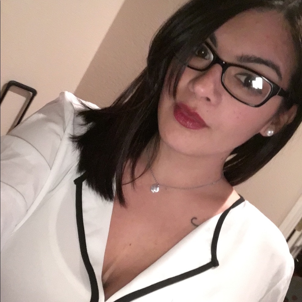 Meet your Posher, Agustina